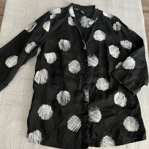 Anne Carson Tops - [1X]Anne Carson Black Linen LS Shirt Blazer White Dot